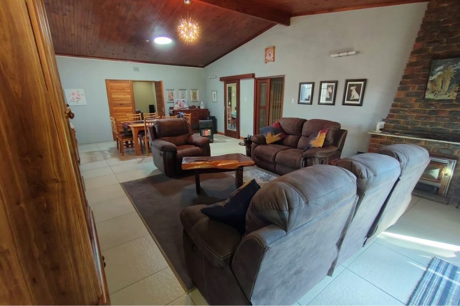 8 Bedroom Property for Sale in Broederstroom North West